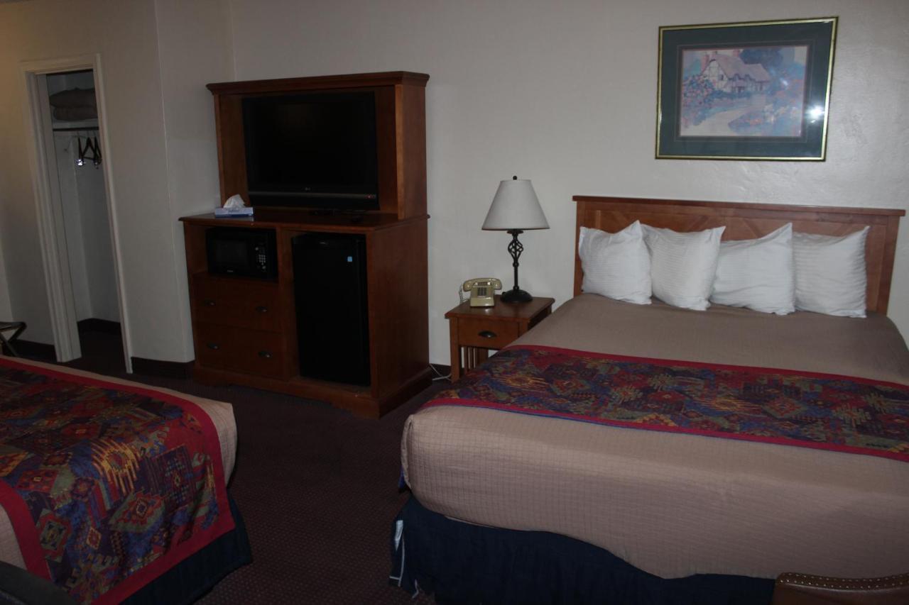 Dixie Palm Motel St. George Exterior photo